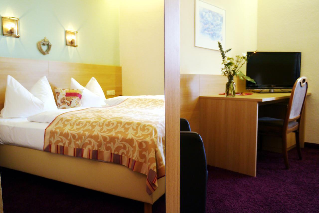 Hotel Grader นอชตัดท์อันแดร์วาล์ดนับ ภายนอก รูปภาพ
